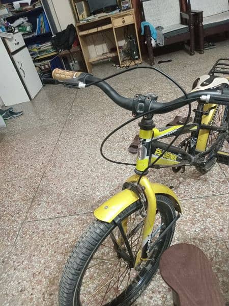 Bi Cycle for sale age between 9 to 15 years 3