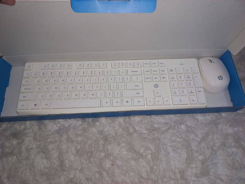 hp wireless keyboard and mouse white color 0