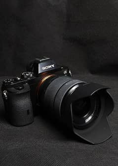 Sony A7S Full Frame Professional Mirrorless Camera with 28-70mm Lense