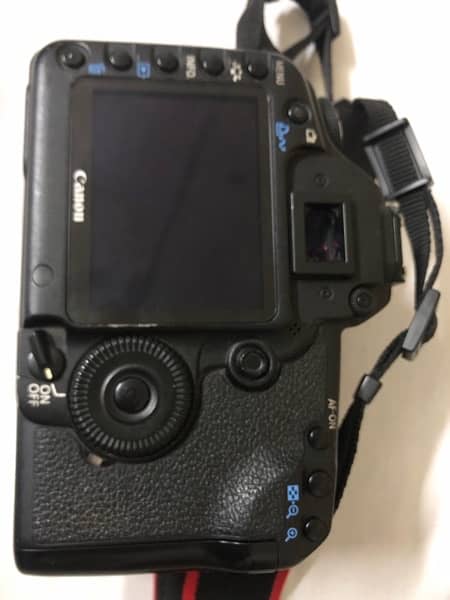 Canon 5d mark 2/ii camera. Dslr - full frame price negotionable 2