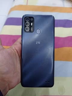 ZTE blade A52