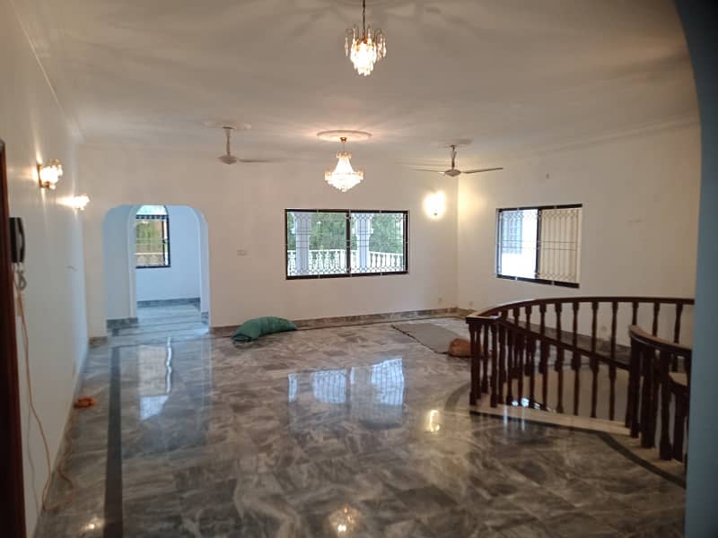 Defence DHA phase 5 banglow 500 yards full renovated 5 bed D D available for rent 0