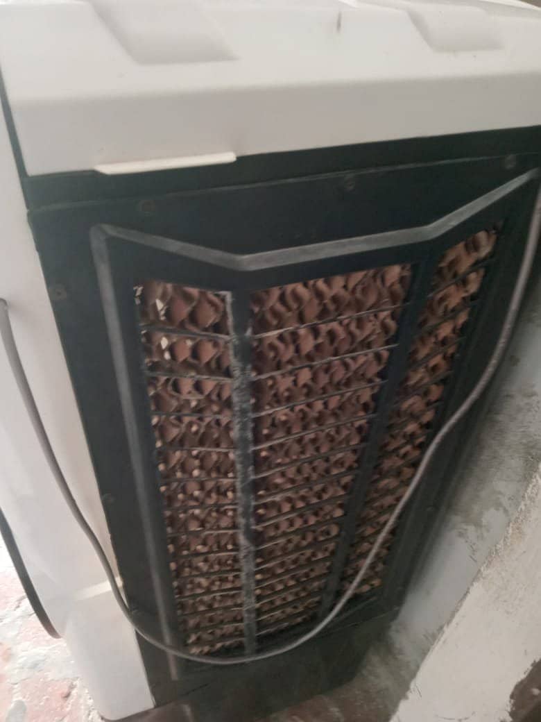 Air Cooler 15 Days Used, with warranty 3