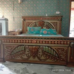 King size bed with showcase and dressing table for sale