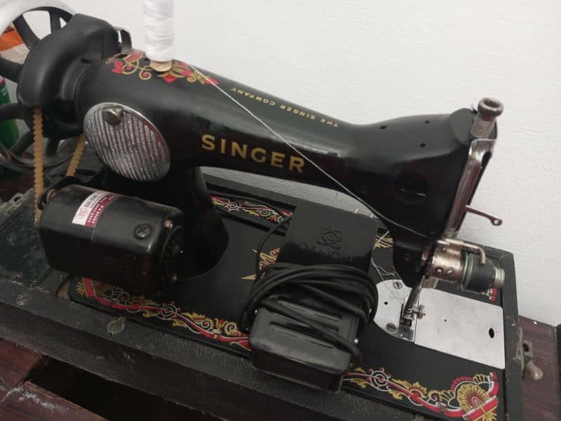 Singer sewing machine 1