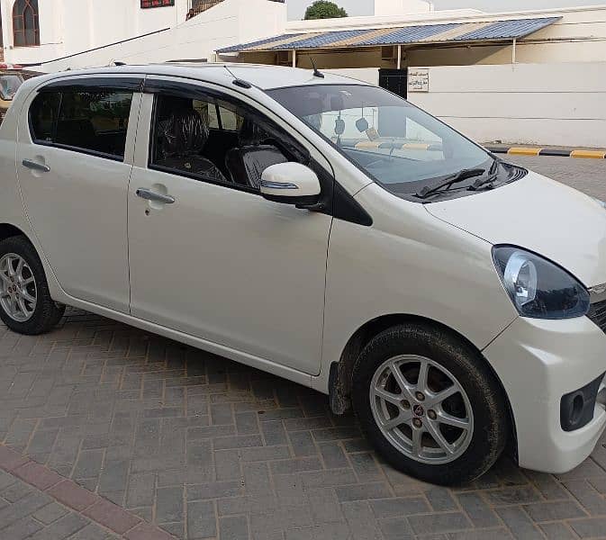 Daihatsu Mira 2014 2