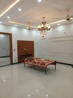 10 MARLA BRAND NEW HOUSE FOR RENT KHAYABAN E JINNAH ROAD LAHORE.