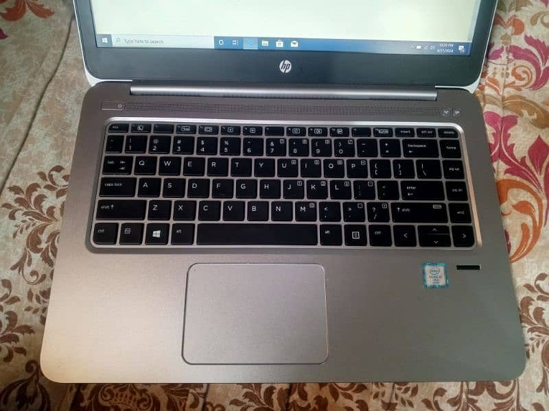 Hp Elitebook Folio 1040 G3 - Core i7 6th Generation - 14" FHD IPS 3