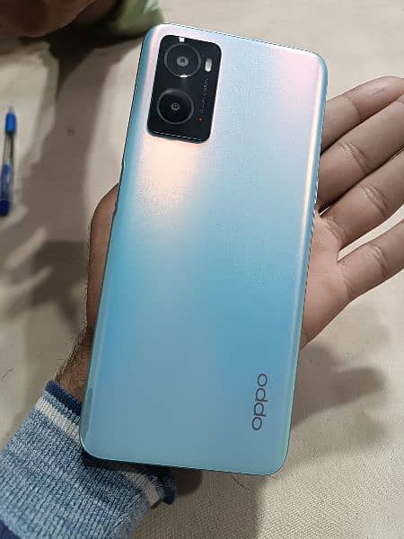 Oppo A76 3