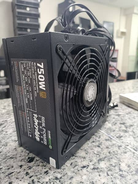 Rampage Power 750W 80+ Bronze Gaming Edition 2