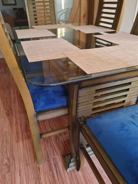 6 seater dining table 4