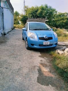 Toyota Vitz 2011