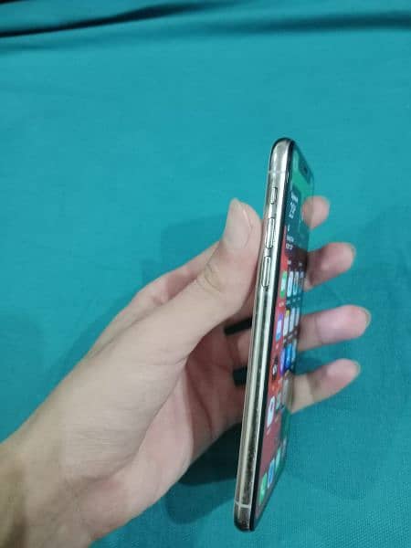 Iphone X  (PTA Approved) 2