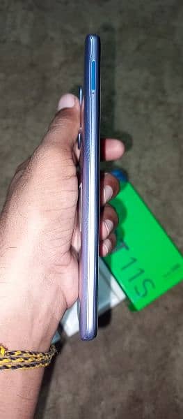 Infinix Hot 11s . . 4