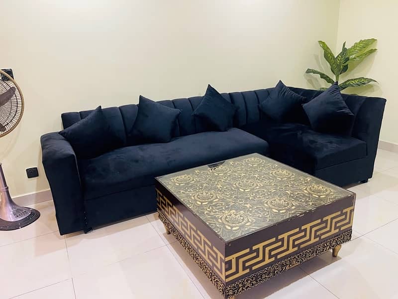 One bedroom flat for short stay like (3s4hrs ) for rent in bahria town 5