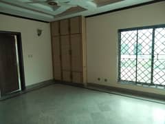 10 marla New House for Rent