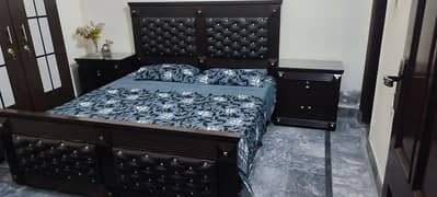 King Bed Set With Side Tables