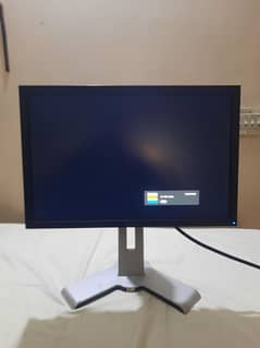 Dell 19 inch Monitor with vertical stand