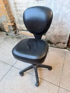 Revolving Chair, Premium Quality