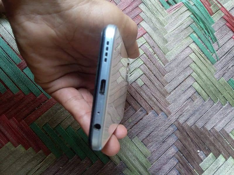 Vivo y21 4 64 No open No repair 5