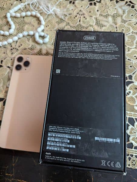 Iphone 11 pro max 256gb pta approved 7