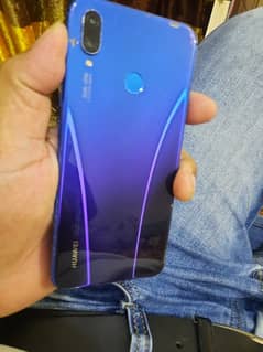 huawei nova 3i ,,4ram128gb 10by8