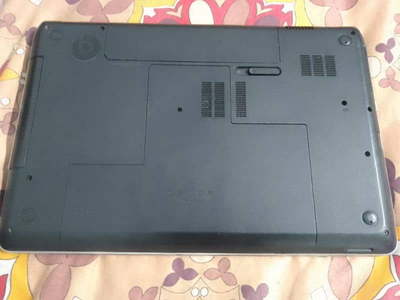 Second hand i7 laptop 3gen 1