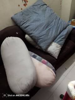 Flour cushions and round pillows for sell