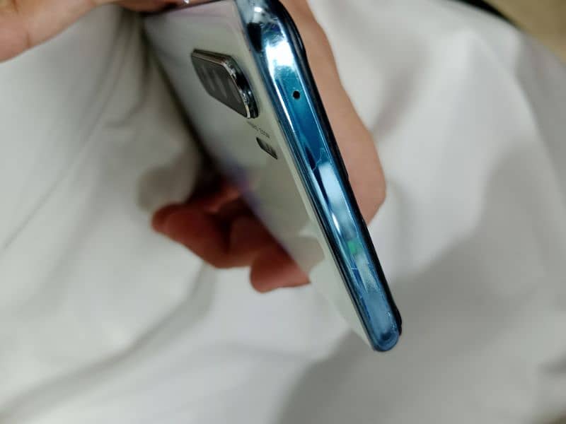 Oppo Reno 3 4