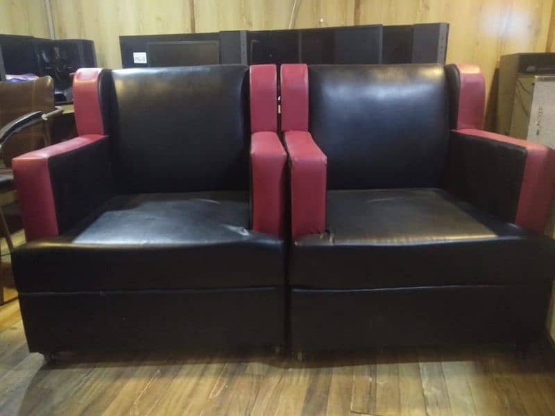 8 pieces of  sofa chairs for sale just used 2 months only whats app me 1