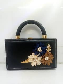 1 Pc Embellished Hand Bags- Black 0