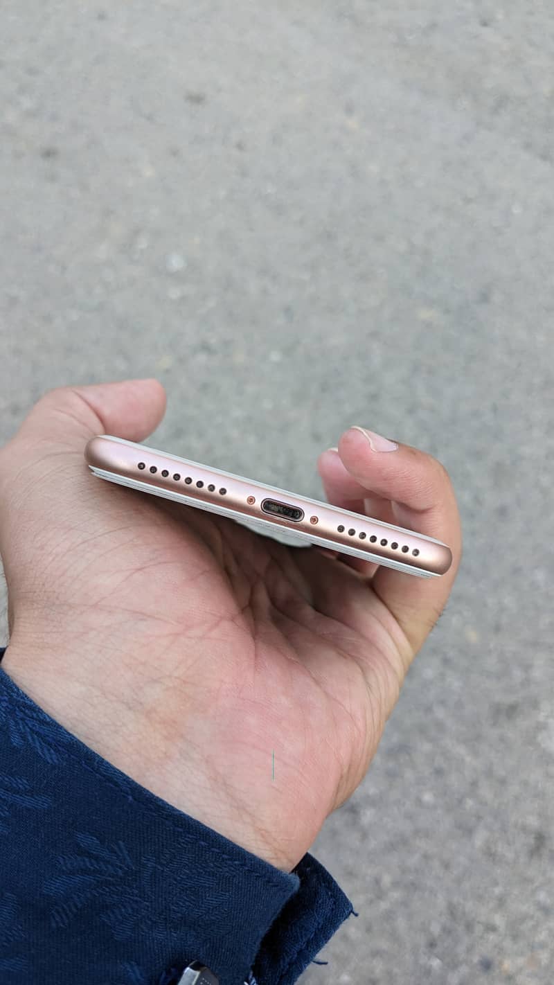 Iphone 8 plus Non PTA 5