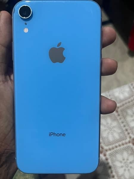 iPhone XR 0