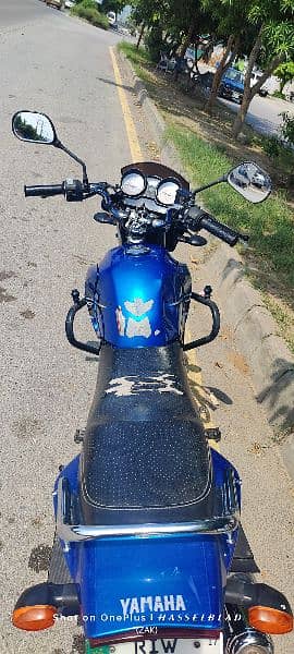 YAMAHA YBR 125 BLUE COLOR 4