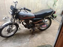 Honda 125 CG for sale WhatsApp.  /0327/47/26/289/';