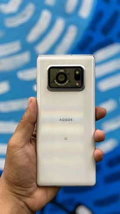 Aqous R6 12GB 128GB SD 888+