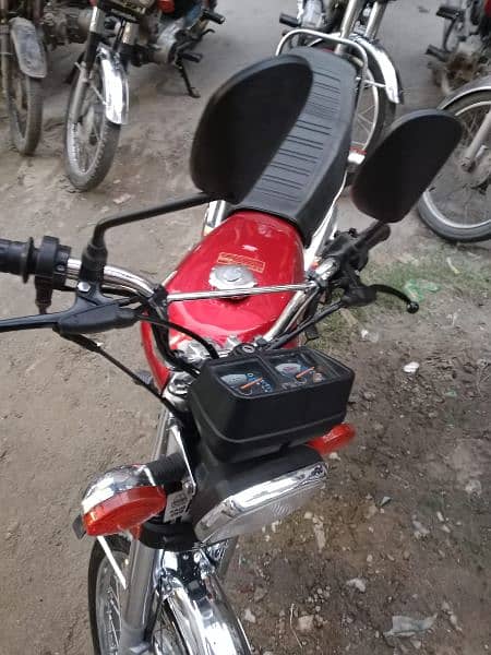 Honda 125 self start special edition model 2022 3