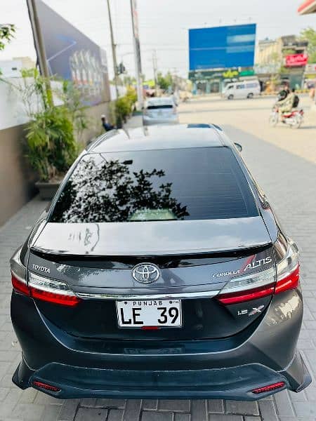 Toyota Corolla Altis 2018 1