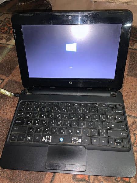 Hp Compaq laptop for sell 1gb 120gb with charger window 8 install 4