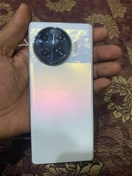 tecno spark 20 pro plus 2