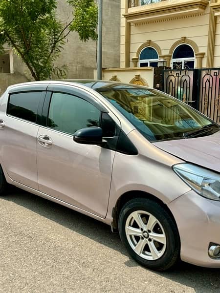 Toyota Vitz 2015(push start) 2