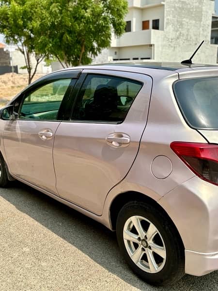 Toyota Vitz 2015(push start) 5