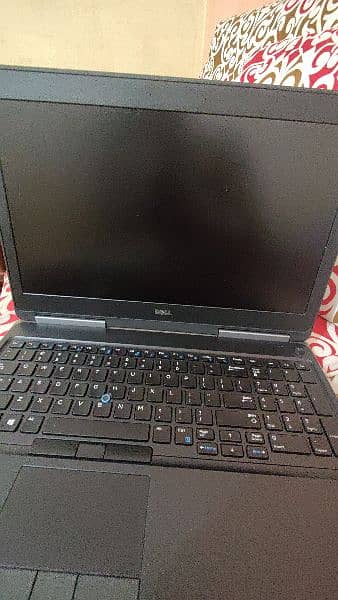 DELL Presicion 7520 2