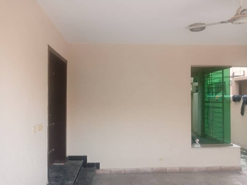 10 Marla 3 Bed House For Slale In Askari 11 Lahore 3