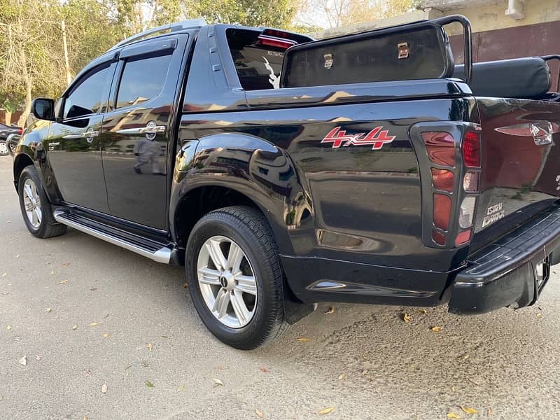 2020 DMAX Availble for rent on daily baisis with driver 1