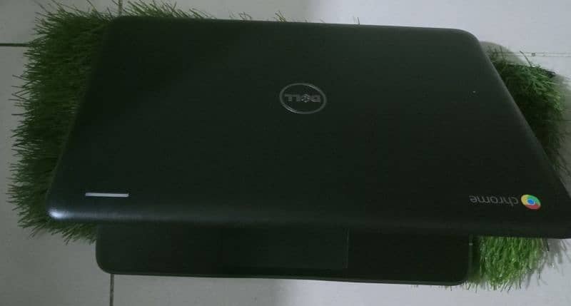 Dell 3180 Chrome Book Touch Screen 2