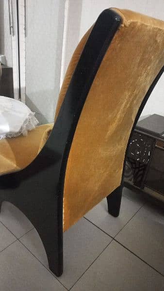 Easy Room  Chairs with long back  For sale 10