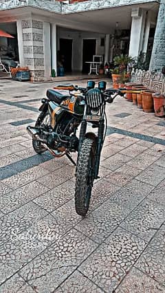 Cafe racer sports bike