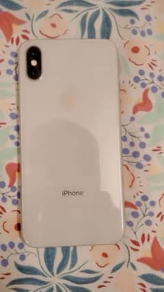 I am selling iphone xs