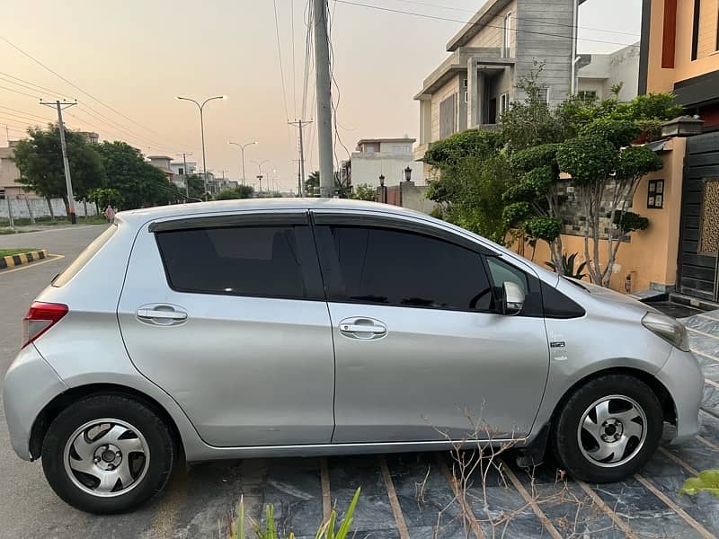 Toyota Vitz 2011/15 urgent sale 4